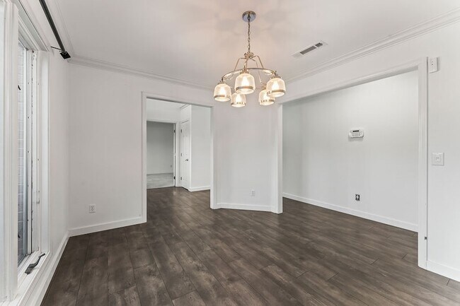 Building Photo - 47 Stonehenge Dr