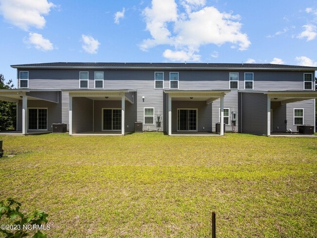 Building Photo - 209 Verrazzano Ln