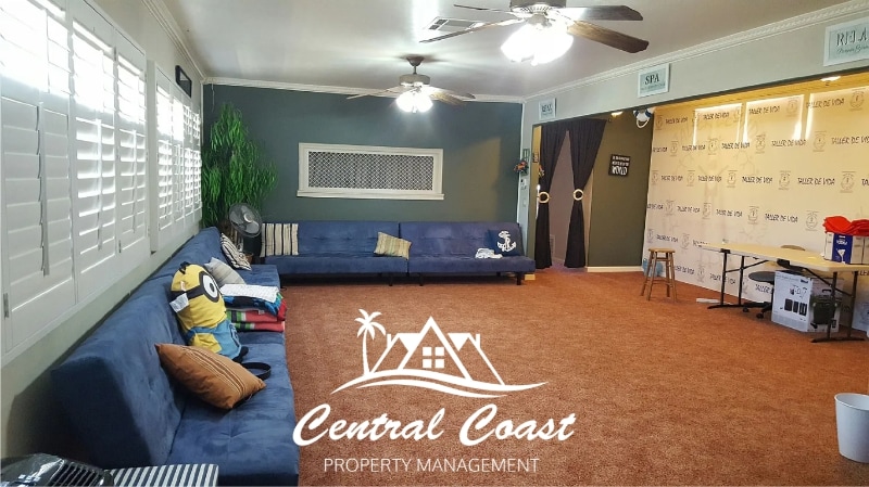 Building Photo - 0 S Hart Dr