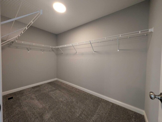 Building Photo - 7301 Aster Wy