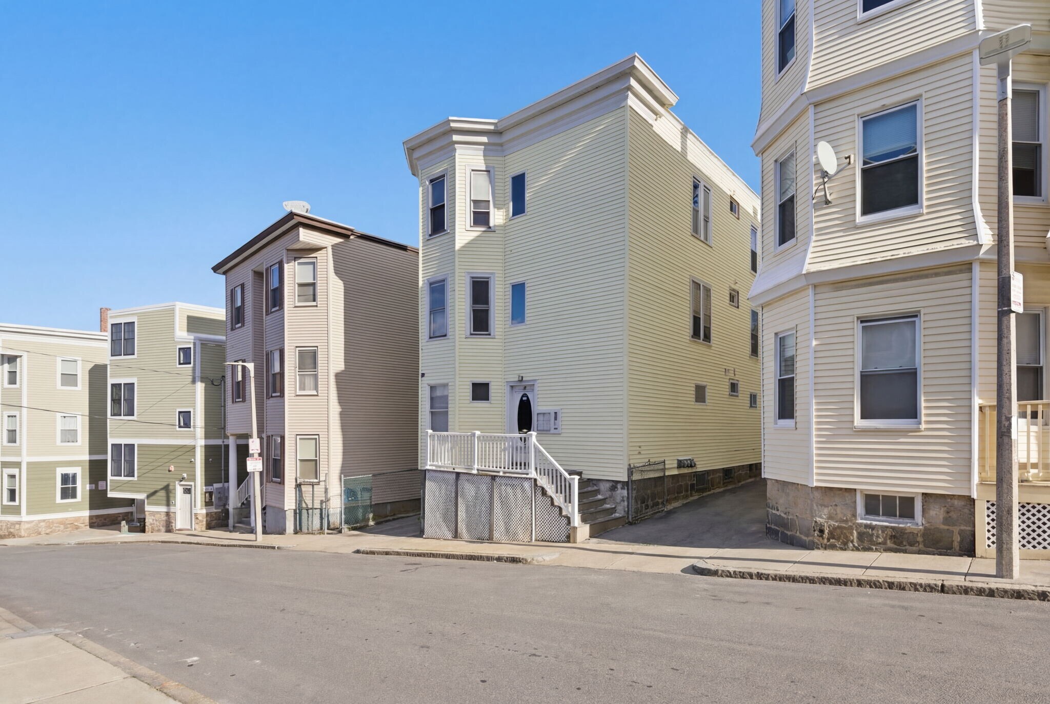 Building Photo - 24 Darling St