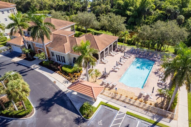 Building Photo - ** BOTANICAL PLACE ** 3 BED / 2 BATH - CONDO - TURNKEY FURNISHED - SEASONAL OR SHORT TERM