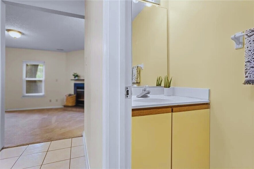 Building Photo - 2303 Merl Cir