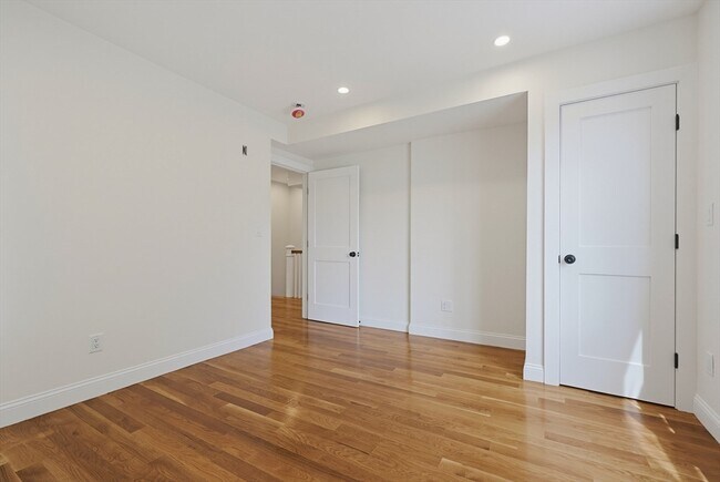 Building Photo - 51 Eddy St