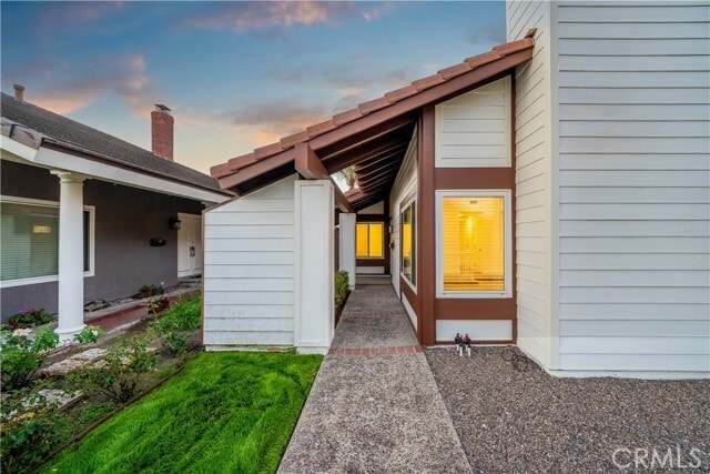 Building Photo - 8861 Dorsett Dr