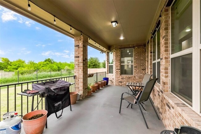Building Photo - 3525 De Soto Loop