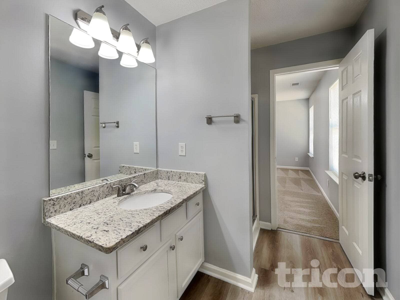 Building Photo - 245 Longview Dr