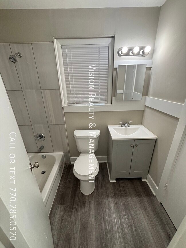 Building Photo - 3608 Sir Michael Dr