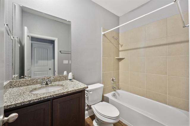 Building Photo - 5556 Kilmer Dr
