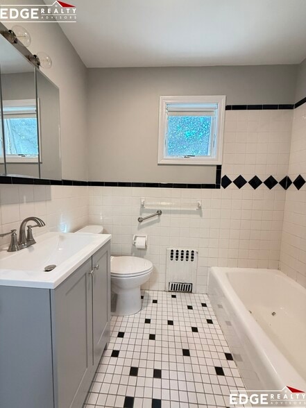 Building Photo - 141 Edenfield Ave