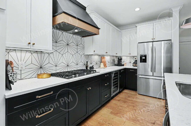 Building Photo - Luxurious & Upscale 3Br/2.5Bth, Perfect for Corporate Relocation, Professional Athlete, Successfu...