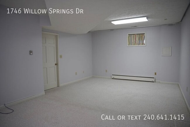 Building Photo - 1746 Willow Springs Dr