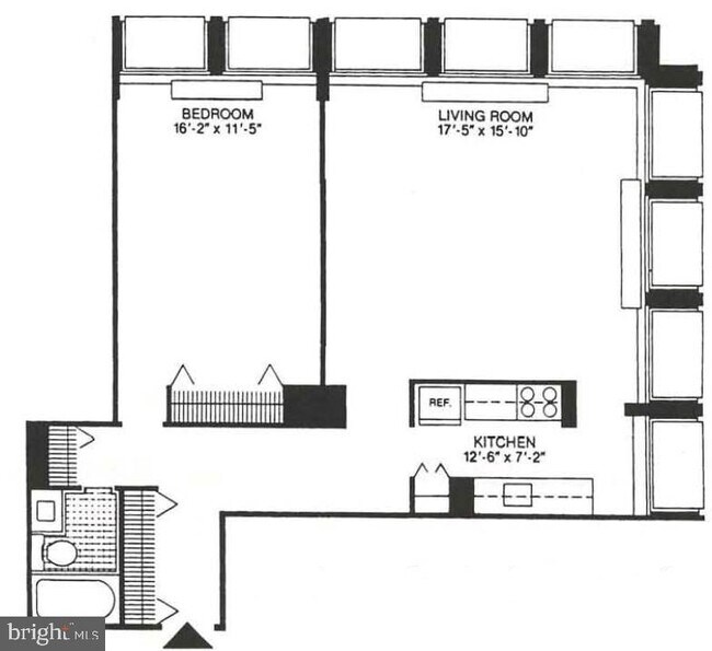 Building Photo - 200 Locust St