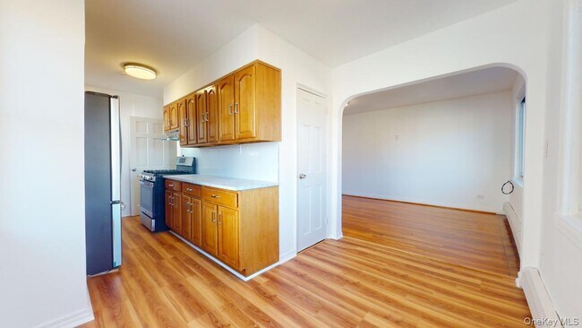 Building Photo - 105-28 63rd Rd