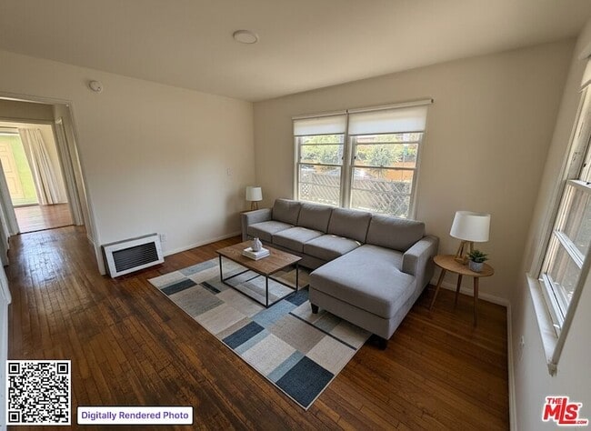 Building Photo - 802 Superba Ave