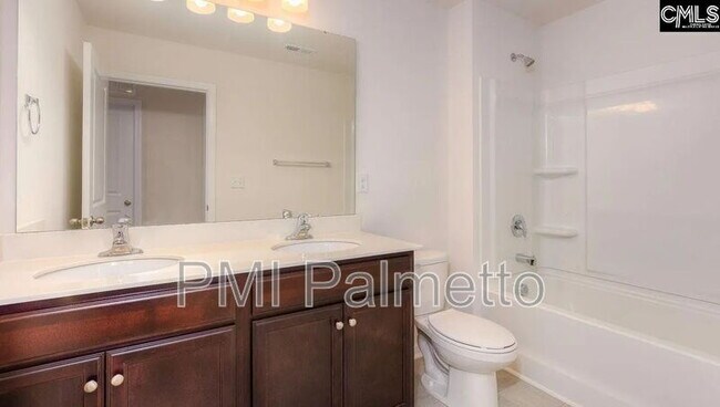 Building Photo - 2050 Elmridge Rd