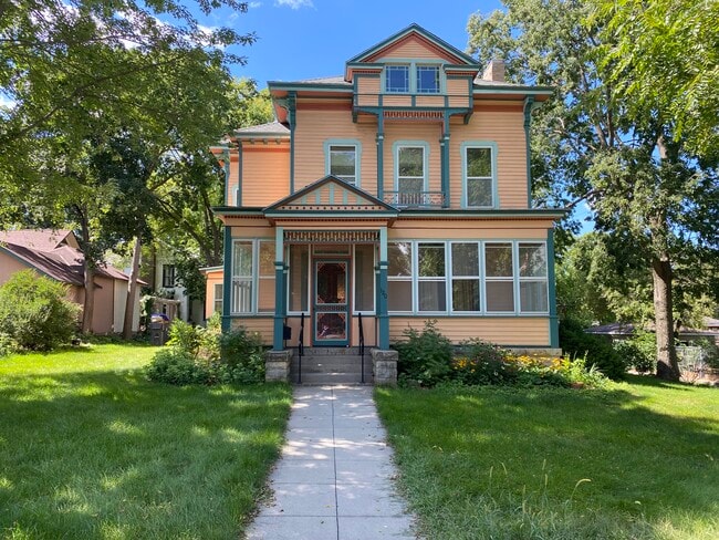 Building Photo - 120 Center St