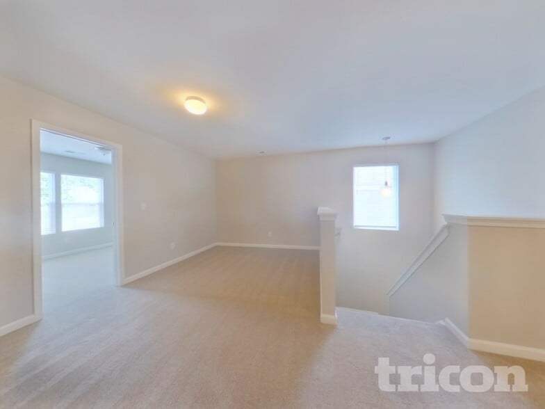 Building Photo - 1025 Joselynn Drive