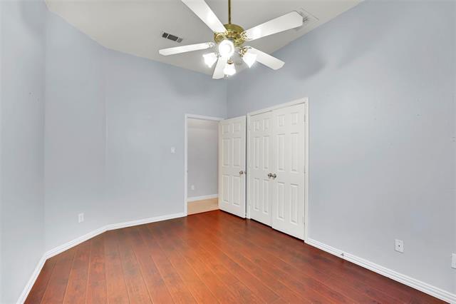 Building Photo - 1211 Greenway Dr