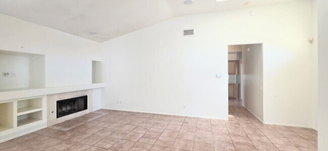 Building Photo - 39879 N General Kearny Rd