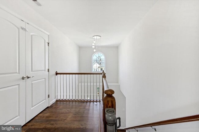 Building Photo - 156 Trapper Ln