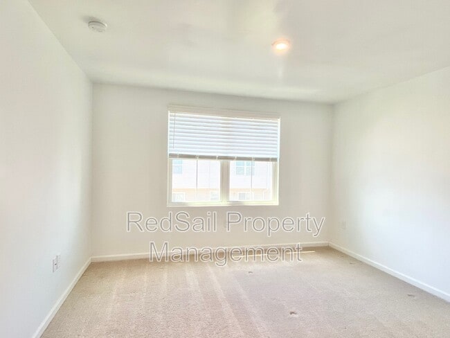 Building Photo - 22 Manilla Cir