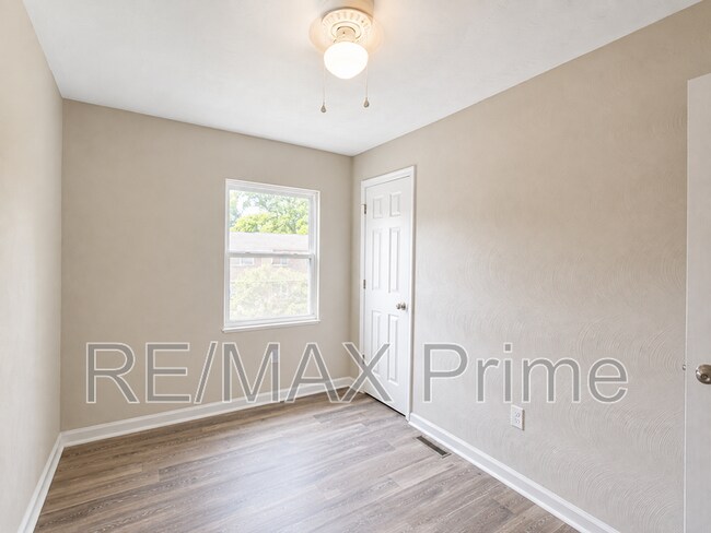 Building Photo - 4021 Sloop Trail