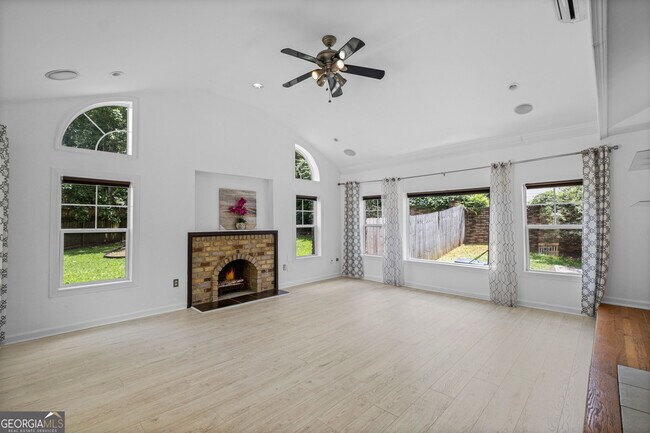 Building Photo - 5291 Manhasset Cove