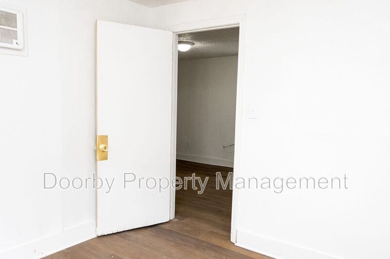 Building Photo - 4278 Spriggs St