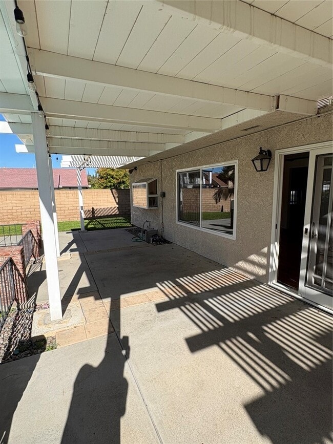 Building Photo - 199 N Paseo Rio Moreno