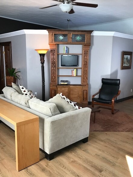 Building Photo - 15 Union St