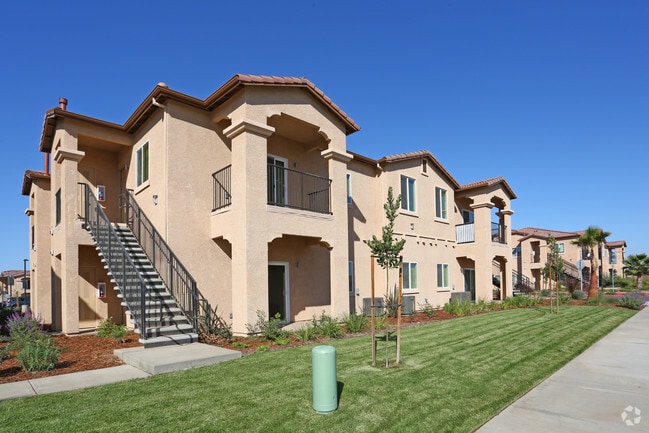 Primary Photo - Axis at Compass Pointe