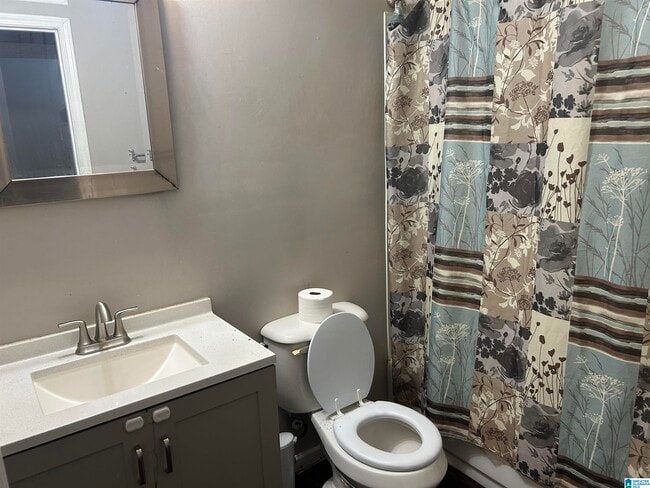 Building Photo - 179 1st St