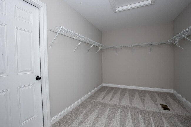 Building Photo - 1008 Williams Rd