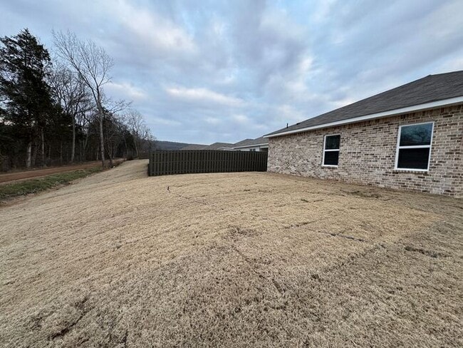 Building Photo - MOVE IN SPECIAL-Beautiful home available for rent