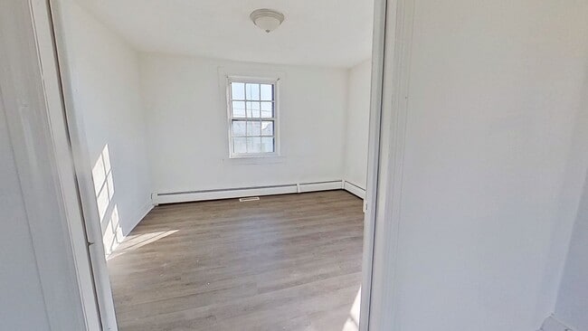 Building Photo - 127 Nashville Blvd