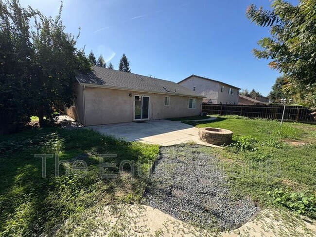 Building Photo - 3118 W Flagstaff Ave