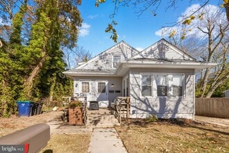 Building Photo - 27 E Groveland Ave