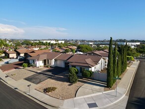 Building Photo - Charming 2 Bedroom in Oceanside 55+ Community