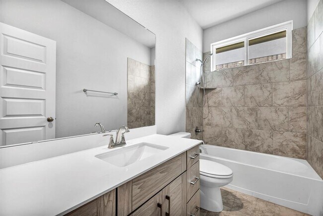 Building Photo - 121 High Plains Dr
