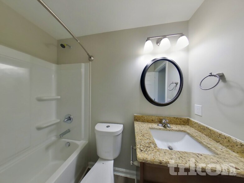 Building Photo - 504 Aurelia Lynn Dr