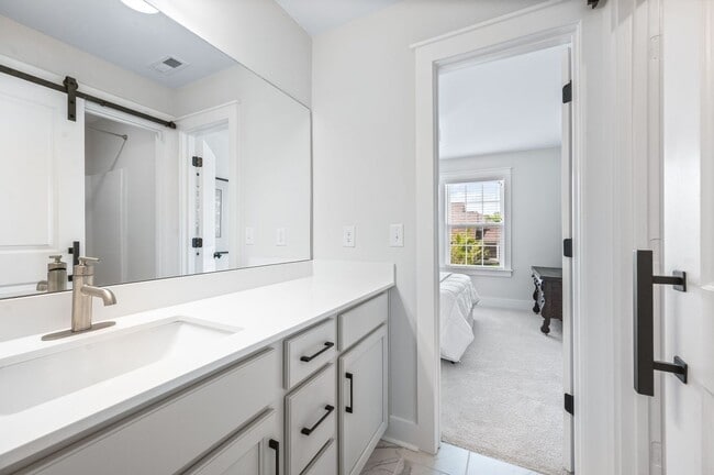 Building Photo - 4BR, 3.5BA home - Williamson County’s most desirable communities and areas