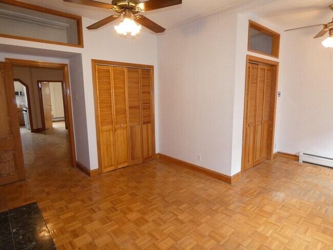 Building Photo - 936 Willow Ave