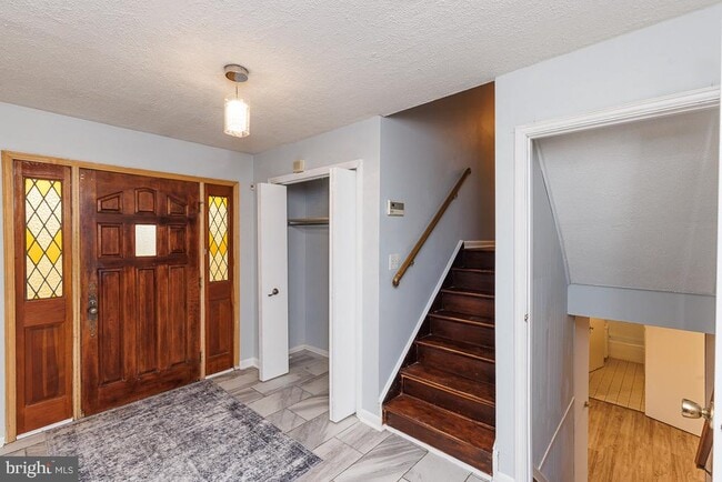 Building Photo - 9409 Croom Acres Dr