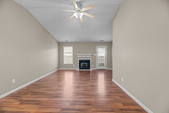 Building Photo - 123 Jerrett Ln