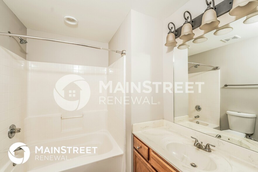 Building Photo - 865 Moonlite Dr