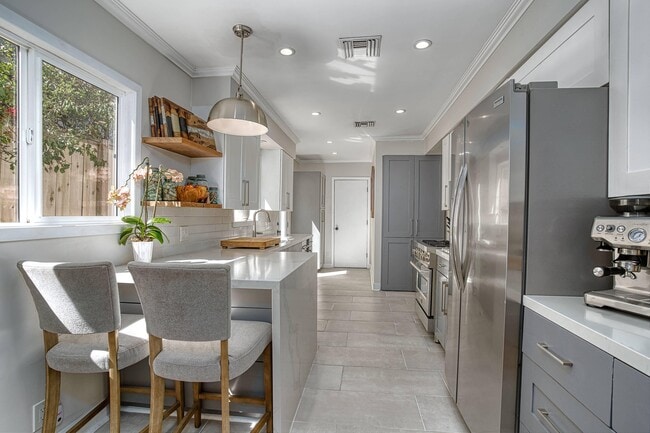 Building Photo - 22140 Ybarra Rd