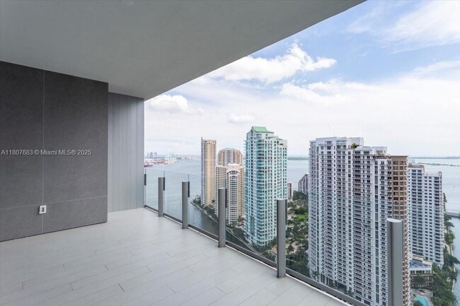 Building Photo - 300 Biscayne Blvd Way
