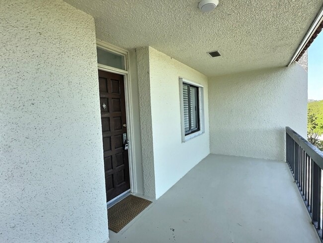 Building Photo - 3050 Presidential Way