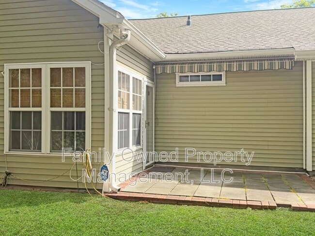 Building Photo - 8627 Grassy Oak Trail